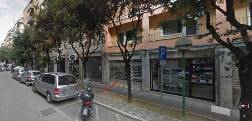 Pescara centro affittasi LOCALE COMMERCIALE