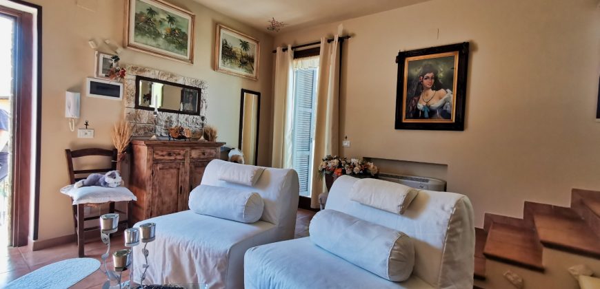 Villetta a schiera Congiunti